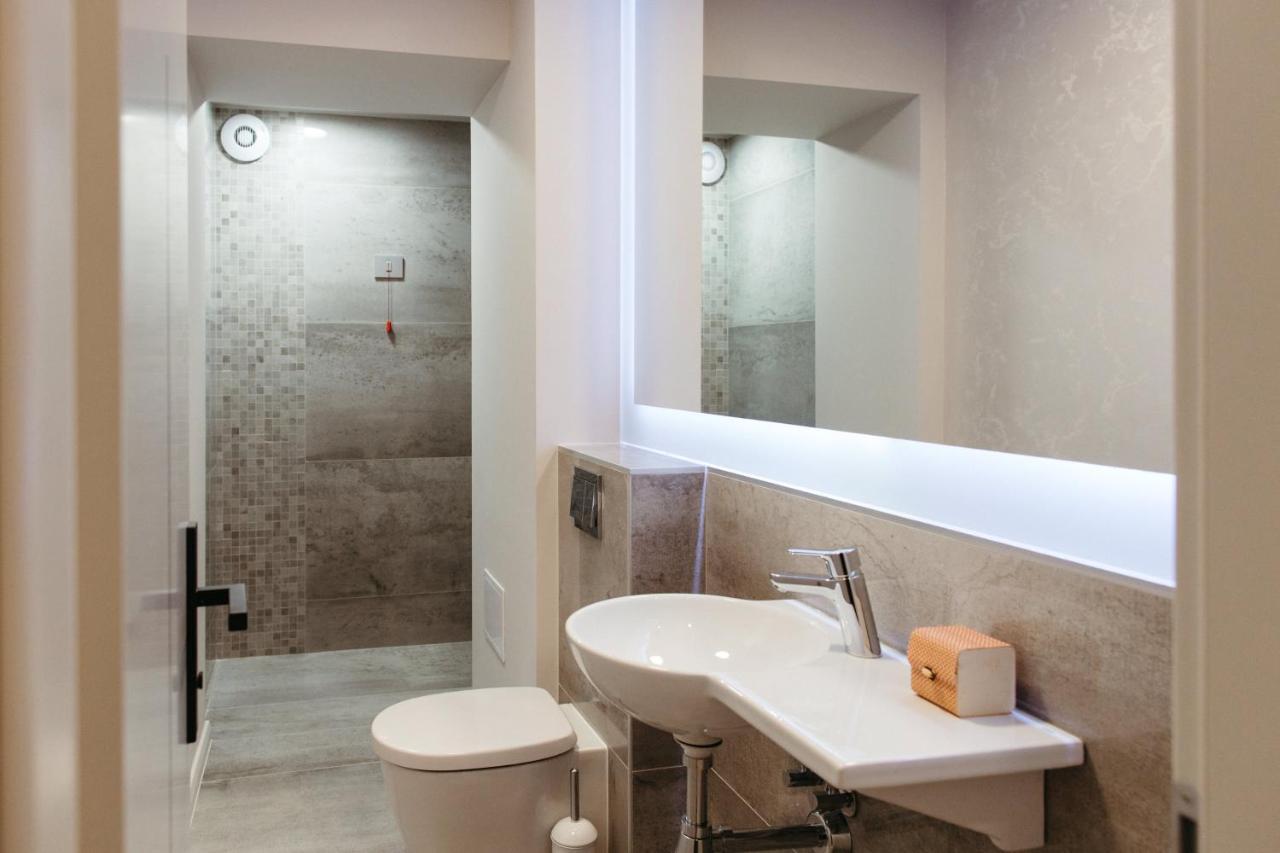 Pensiunea Iristar Fălticeni エクステリア 写真
